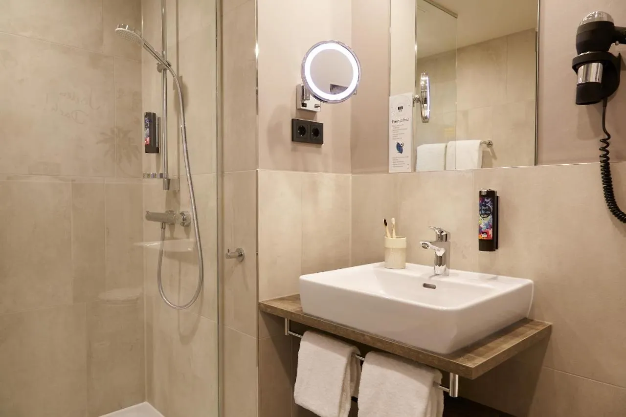 Holiday Inn - The Niu, Hub Dusseldorf Messe By Ihg ホテル