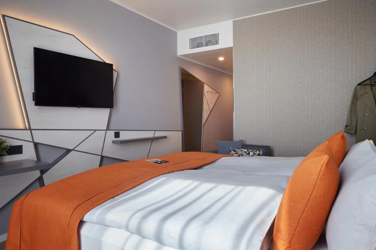 Holiday Inn - The Niu, Hub Dusseldorf Messe By Ihg Hotel