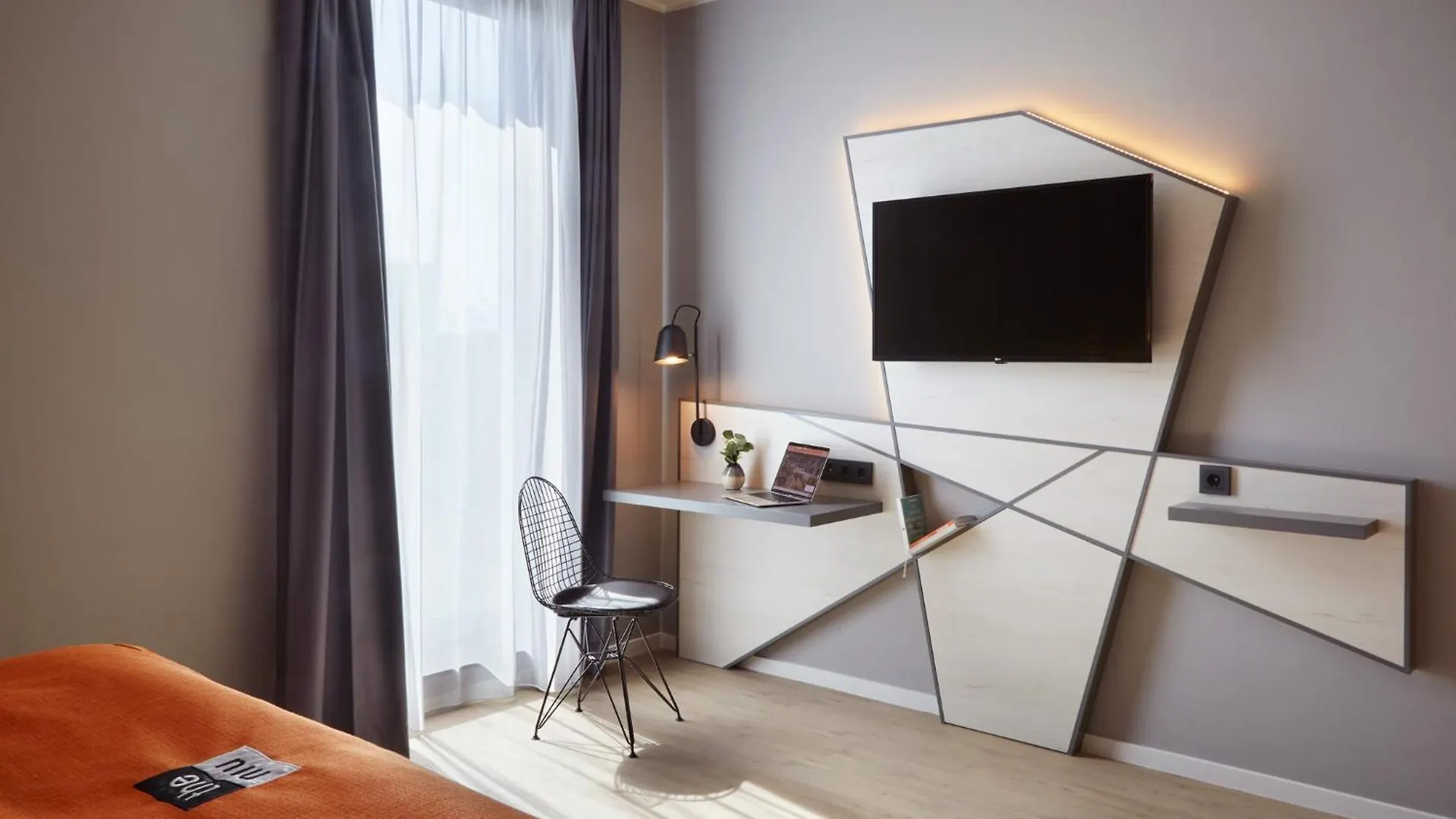 Holiday Inn - The Niu, Hub Dusseldorf Messe By Ihg فندق